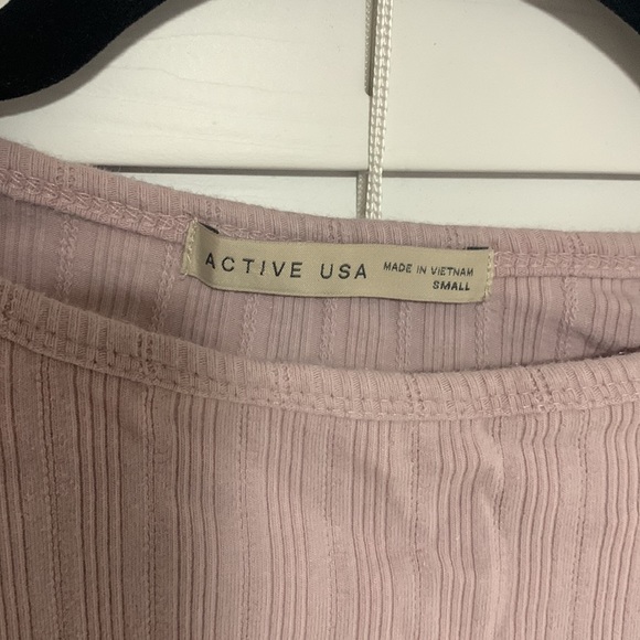 Winnwrs light pink top - Picture 2 of 3